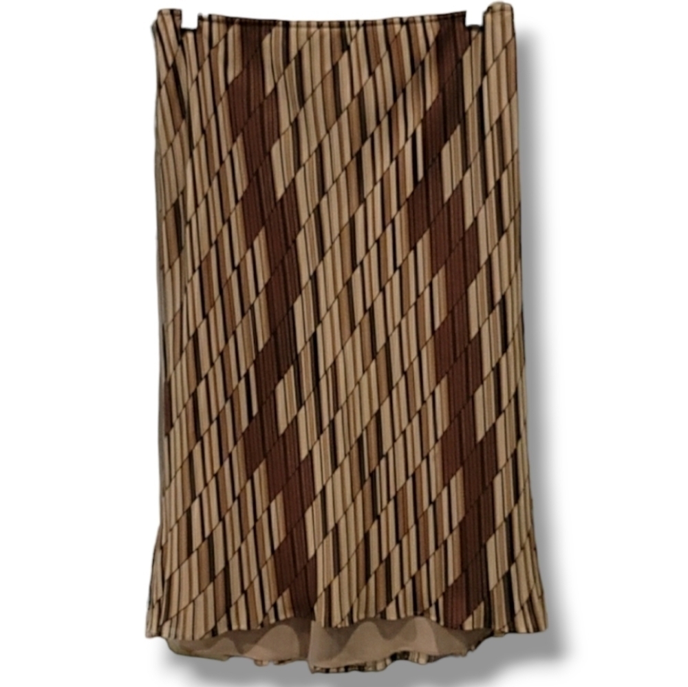 Express Elastic Waist Skirt - Size Medium